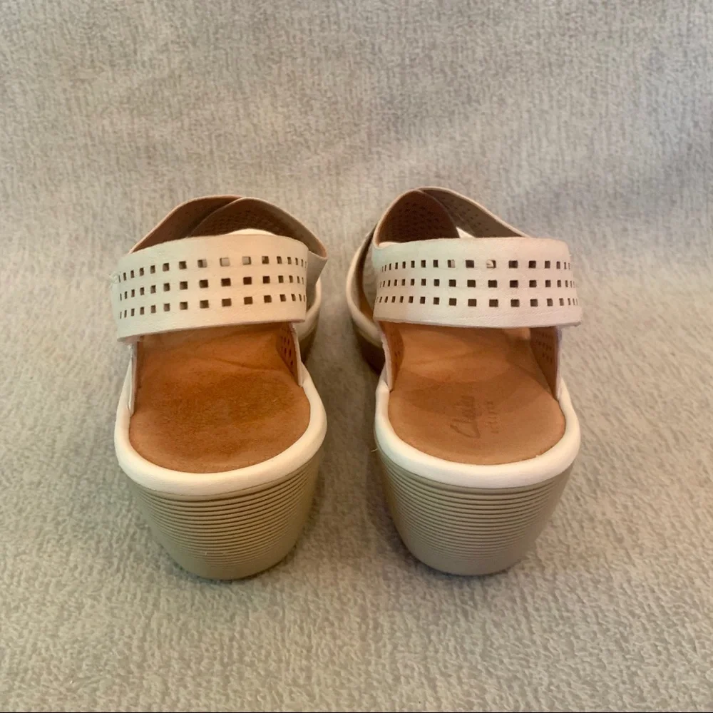 Clarks White leather Summer Wedge Sandals